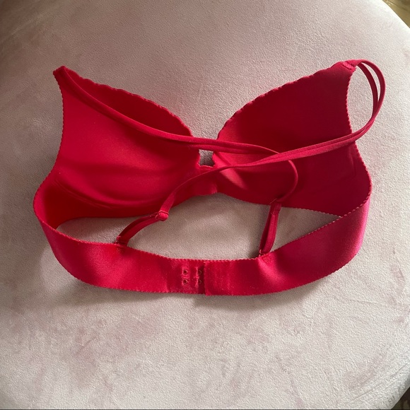 VS Angels Secret Embrace Bra - Picture 8 of 8